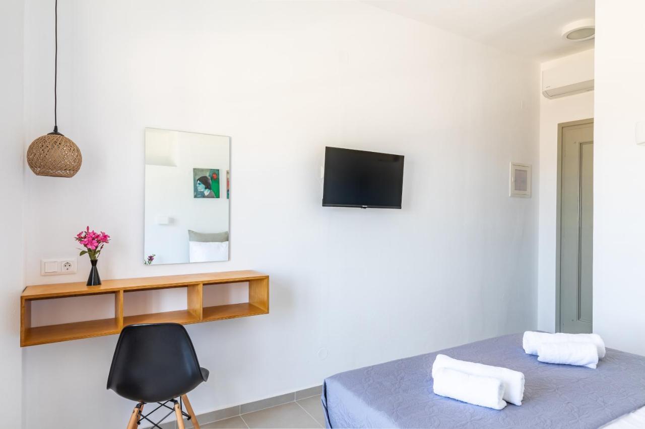 Uncle John'S Guesthouse Скопелос Экстерьер фото